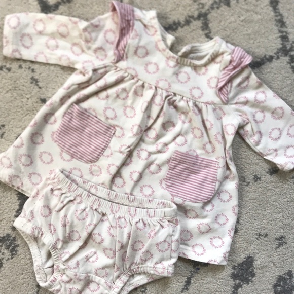 Baby girl Gap dress and diaper cover 0-3 month